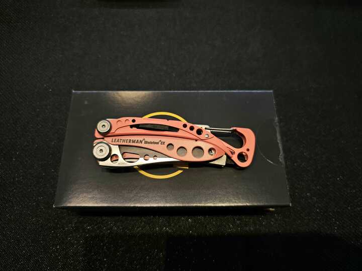 Leatherman Skeletool CX Multi-Tool Guava Stainless-Steel SKU