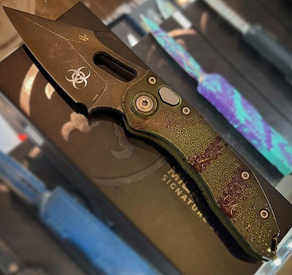 Microtech Stich Standard Outbreak Automatic Knife Bohler M390 Steel Blade/Green Splatter Aluminum Handle SKU 169-10BS