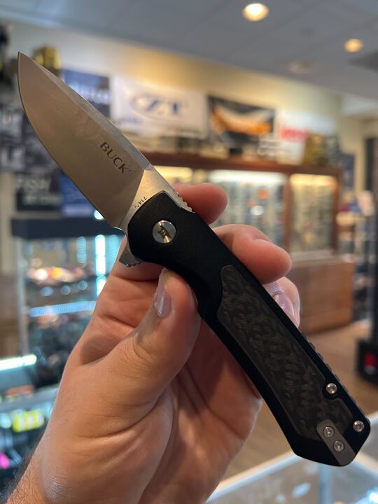Buck Stinger Frame Lock Knife Satin D2 Tool Steel Drop Point Blade/Black Alum. with Steel Frame & Carbon Fiber Inlay Handle SKU 0714BKSB