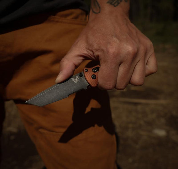 Benchmade Bailout AXIS Lock Knife Black Tanto Half Serr. MagnaCut Blade/Burnt Copper Alum. Handle SKU 537SBK-07