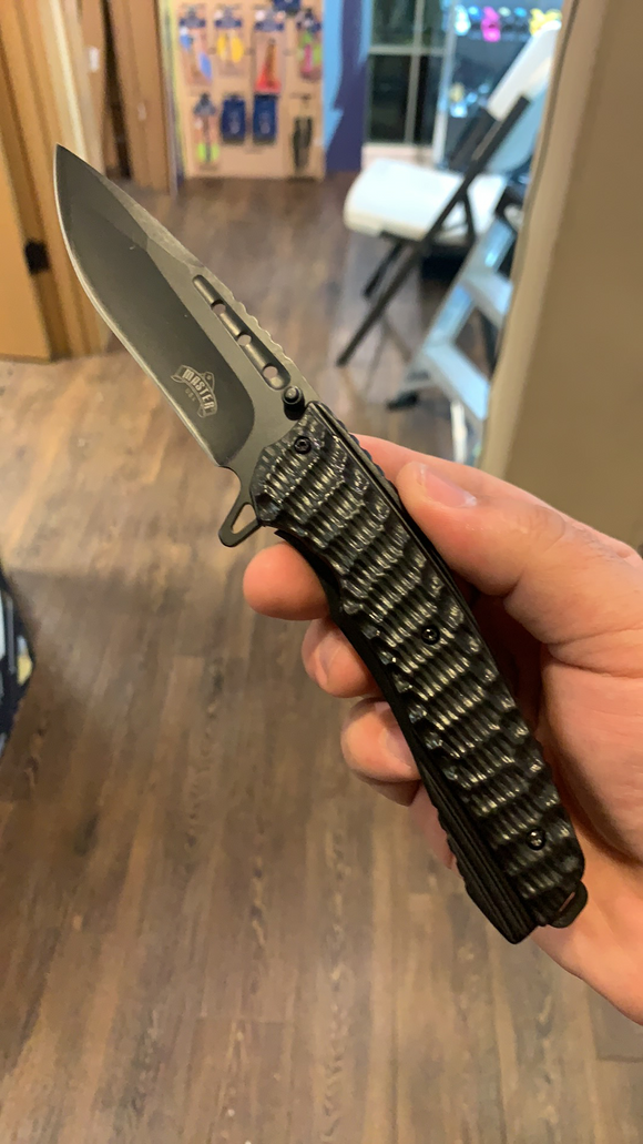 MASTER USA MU-A037BK SPRING ASSISTED KNIFE Item #: MU-A037BK